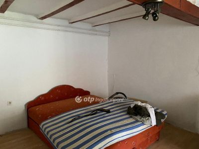 Eladó családi ház Karcag
