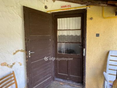 Eladó családi ház Karcag
