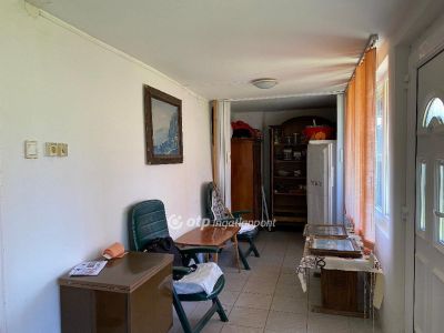 Eladó családi ház Karcag