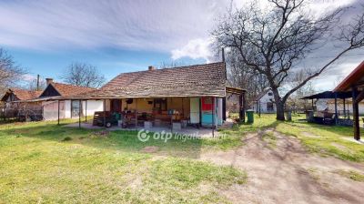 Eladó nyaraló Tiszakeszi