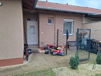 Eladó ikerház Bocskaikert