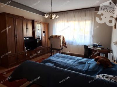 Eladó családi ház Budapest