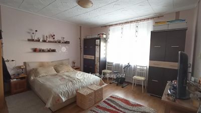 Eladó családi ház Jászfényszaru