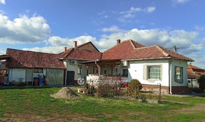 Eladó családi ház Jászfényszaru