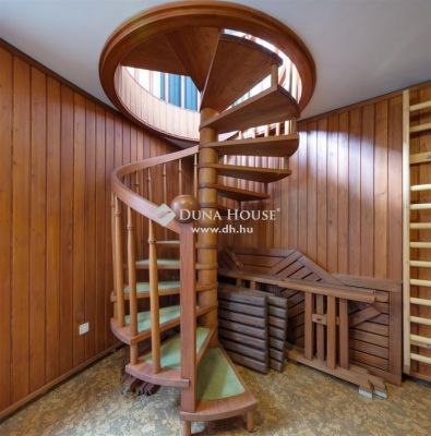 Eladó családi ház Budapest