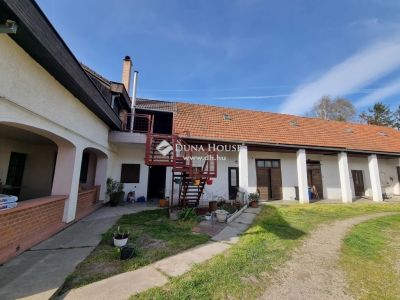 Eladó családi ház Szigetszentmárton