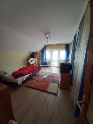 Eladó családi ház Áporka