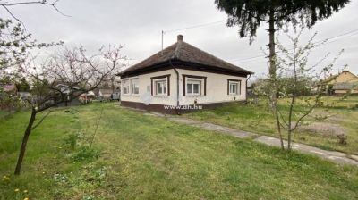 Eladó családi ház Tápióbicske