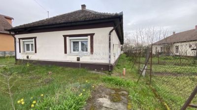 Eladó családi ház Tápióbicske
