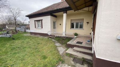 Eladó családi ház Tápióbicske