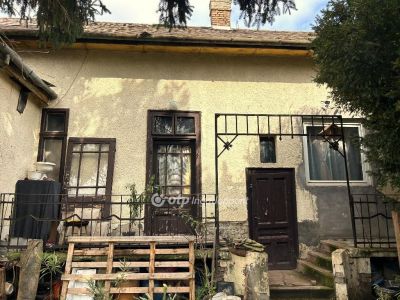 Eladó családi ház Budapest
