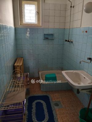 Eladó családi ház Budapest
