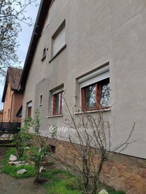 Eladó családi ház Budapest
