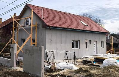 Eladó családi ház Érd