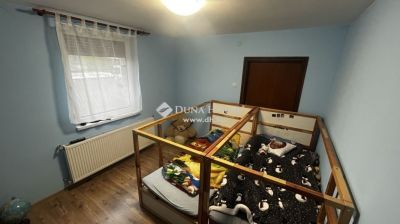 Eladó családi ház Bábolna