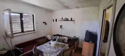 Eladó családi ház Diósd