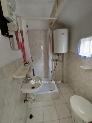 Eladó családi ház Pécs