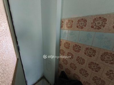 Eladó családi ház Újszász