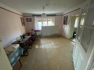 Eladó családi ház Tószeg