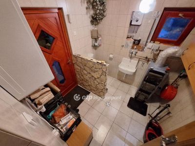 Eladó családi ház Tiszajenő
