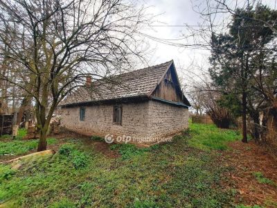 Eladó családi ház Szolnok