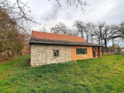 Eladó családi ház Szolnok