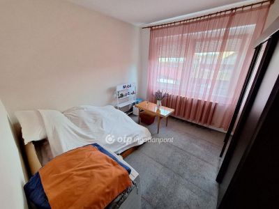 Eladó családi ház Tiszakécske