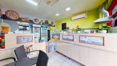 Eladó üzlethelység üzletházban Tiszaújváros