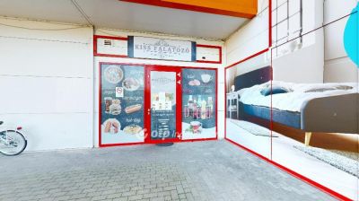 Eladó üzlethelység üzletházban Tiszaújváros
