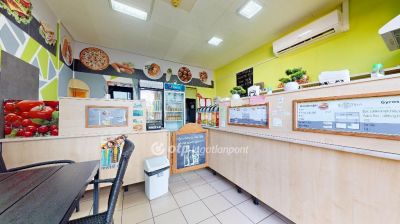 Eladó üzlethelység üzletházban Tiszaújváros