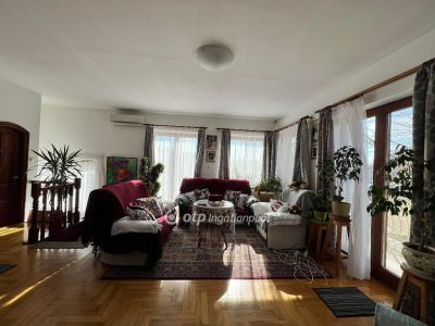 Kiadó családi ház Budapest