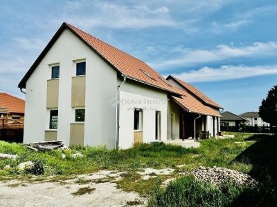Eladó ikerház Délegyháza