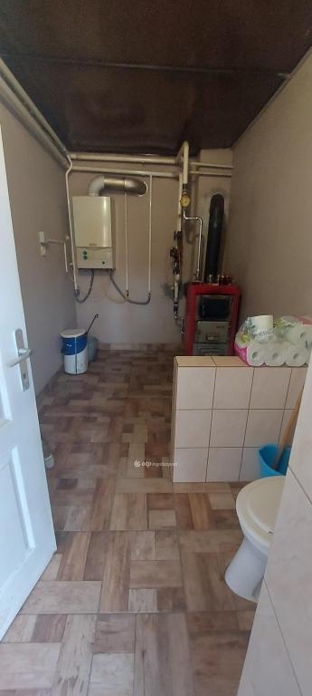 Eladó családi ház Lakitelek