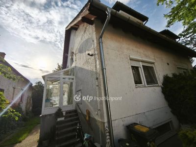 Eladó családi ház Szentes