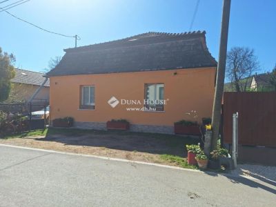 Eladó családi ház Neszmély