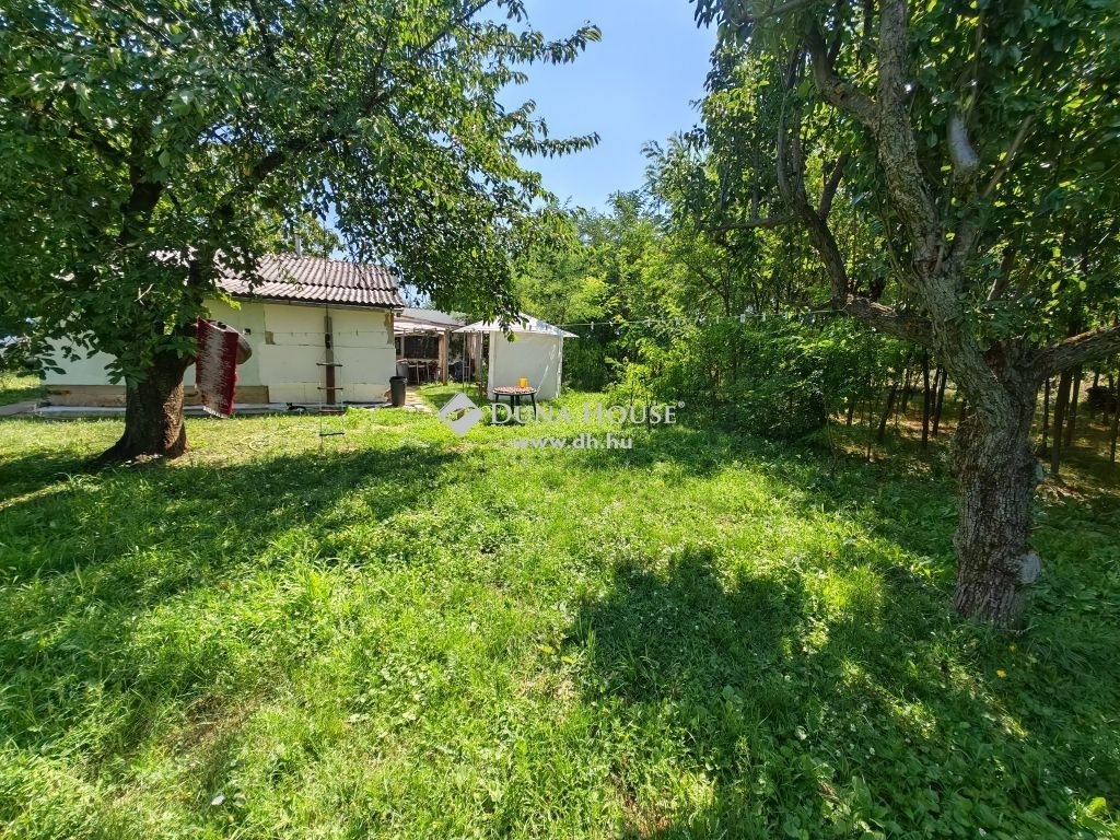 Eladó egyéb telek Pécs