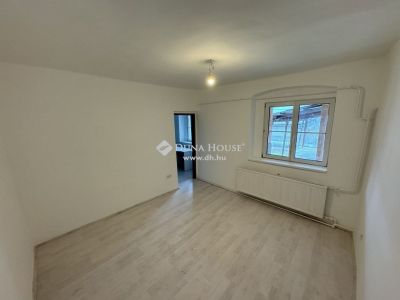 Eladó családi ház Pécs