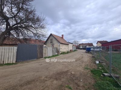 Eladó lakóövezeti telek Alsónémedi
