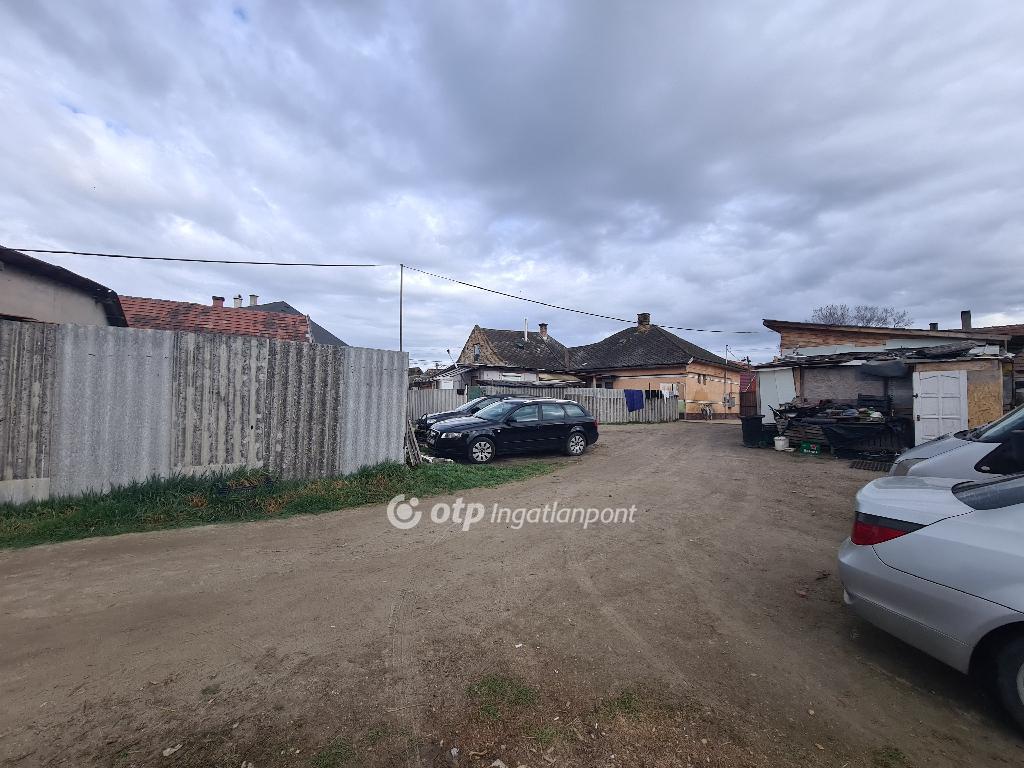 Eladó lakóövezeti telek Alsónémedi