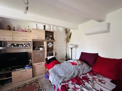 Eladó családi ház Tápiószentmárton