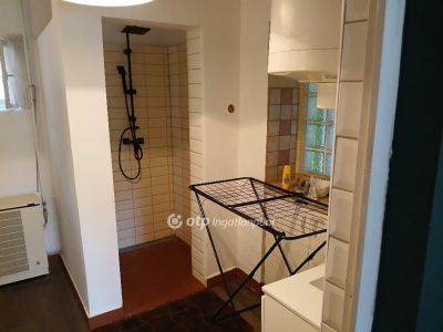 Eladó családi ház Adács