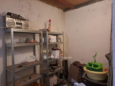 Eladó családi ház Makó