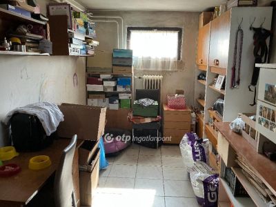 Eladó családi ház Mogyoród