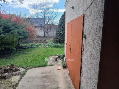 Eladó családi ház Hatvan
