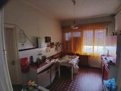 Eladó családi ház Hatvan