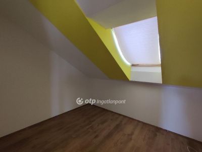 Eladó sorház Sándorfalva