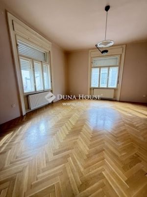 Eladó családi ház Pécs