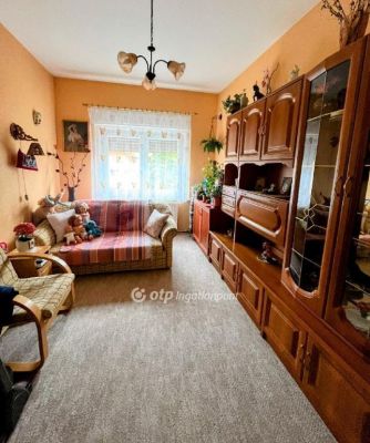 Eladó családi ház Pécs