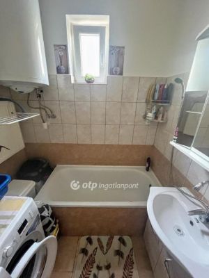 Eladó családi ház Pécs