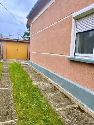 Eladó családi ház Pécs